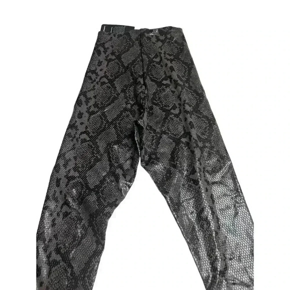 Commando Reptile Embossed Faux Leather Leggings In Gray Snake Skin Size Small - Picture 6 of 7